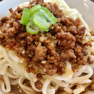 在宅ランチ♫混ぜて食べる汁なし濃厚坦々うどん